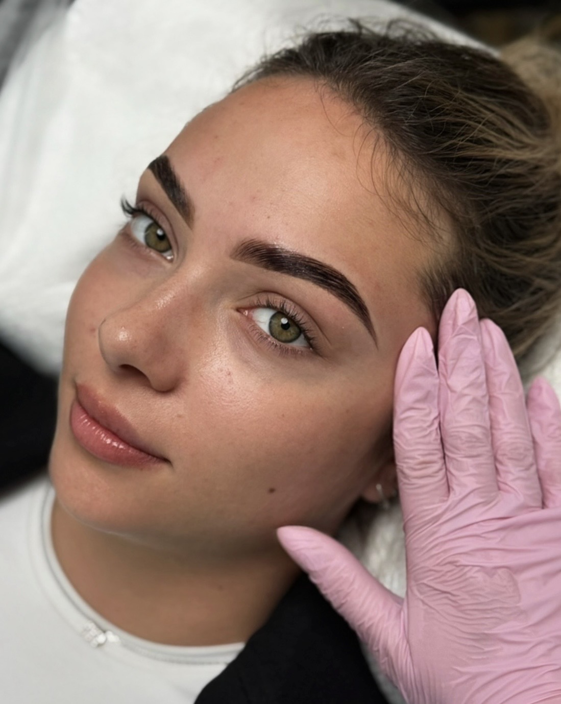 Brow lift – úprava a laminace obočí